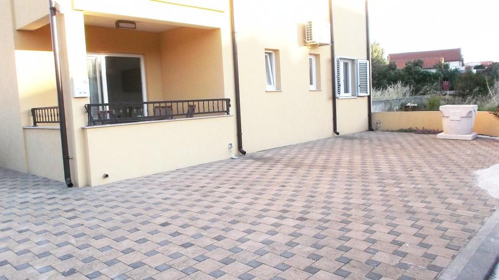 Apartments Horvat Vodice Buitenkant foto